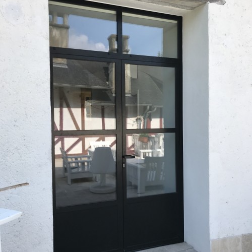 Porte extérieure